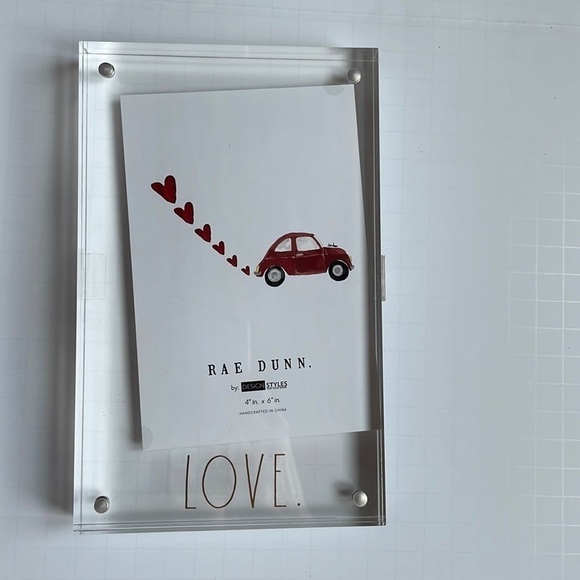 New Rae Dunn "LOVE" clear Acrylic Picture Frame 4”x 6”in photo stand - Picture 1 of 4